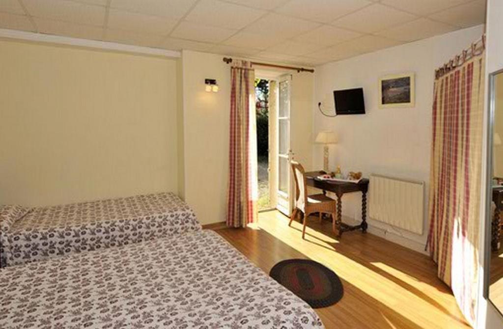 Le Compostelle Hotel Vézelay Quarto foto