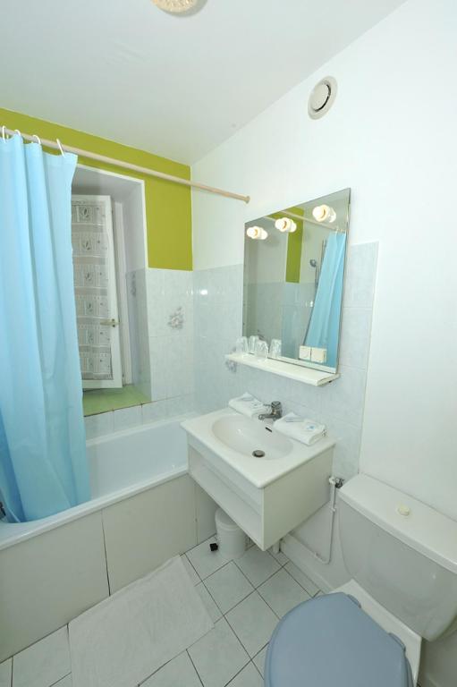 Le Compostelle Hotel Vézelay Quarto foto