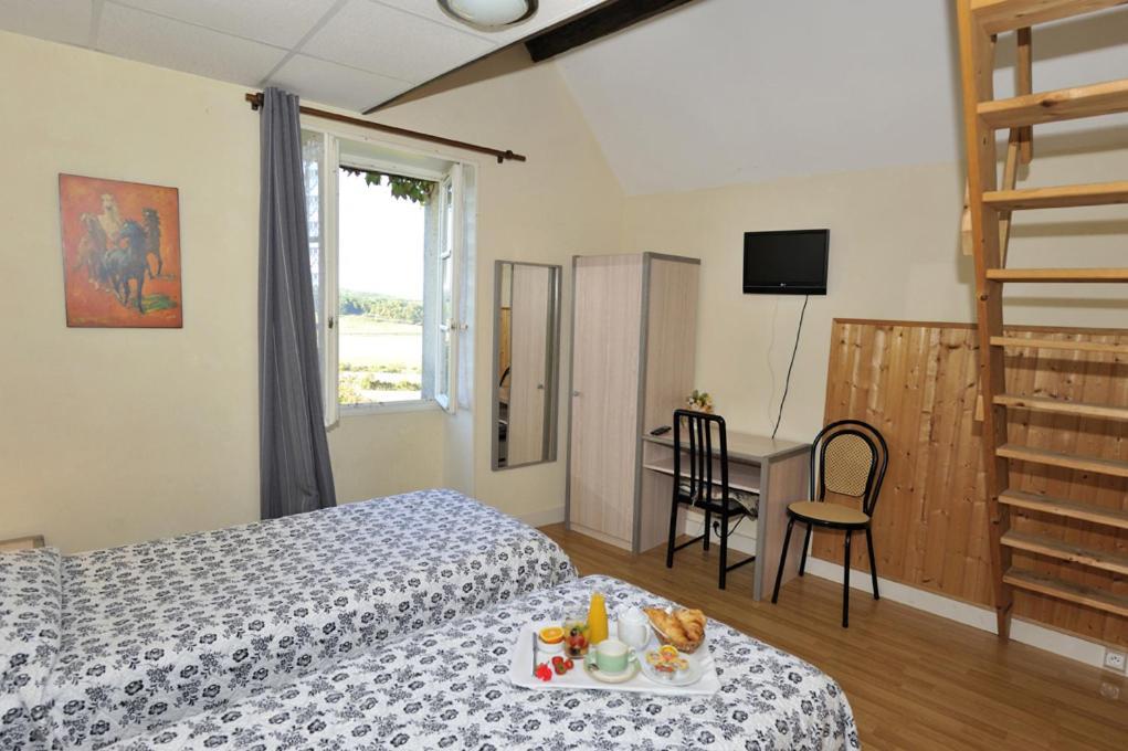 Le Compostelle Hotel Vézelay Quarto foto